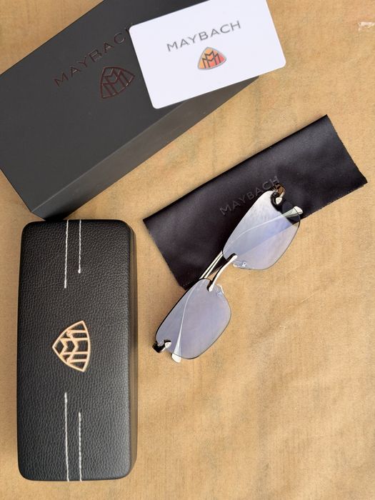 Солнцезащитные очки