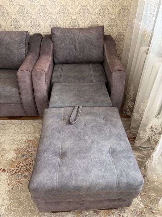Продается диван и кресло