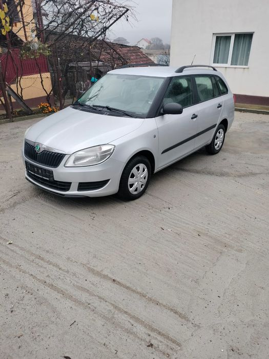Vând Skoda Fabia euro 5