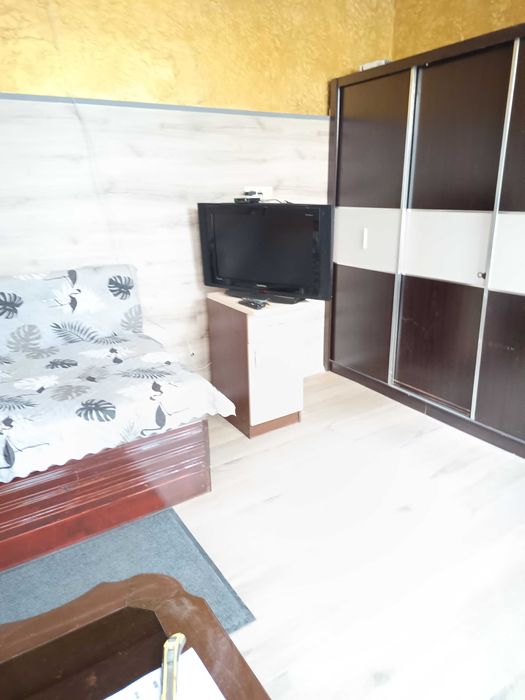 Дава се под наем Двустаен апартамент в София, Център - 30 кв.м за 309.06 € - Снимка #2