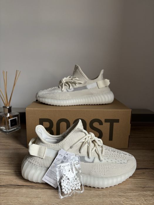 Yeezy Boost 350 Bone (Albi) - Noi cu etichetă - 41-44