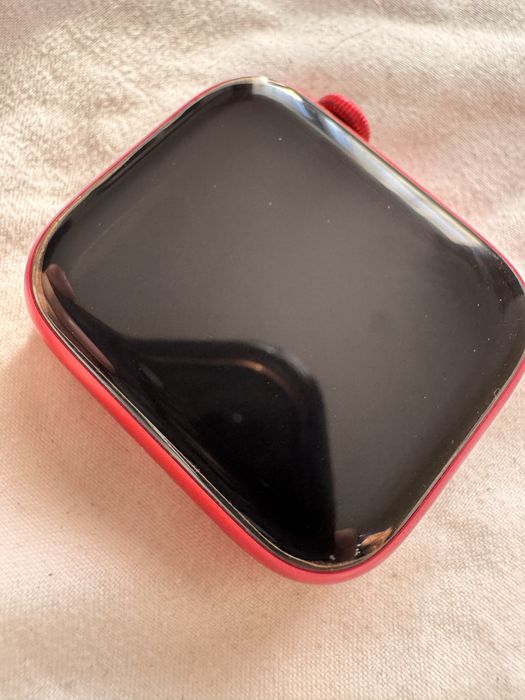 Apple Watch Series 8 GPS+Cellular Product RED