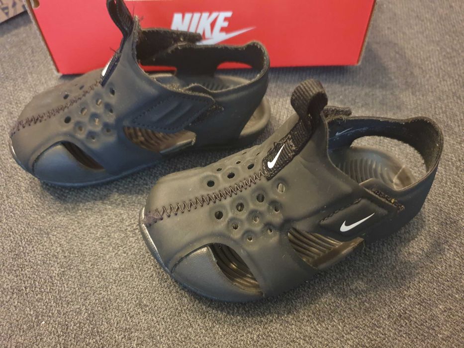 Бебешки/детски сандали Nike 21 номер, черни