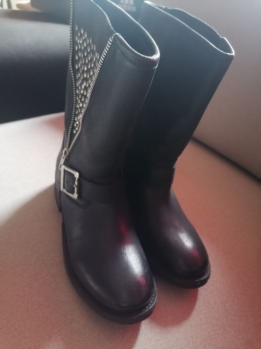 Ghete Piele nr 37. Noi