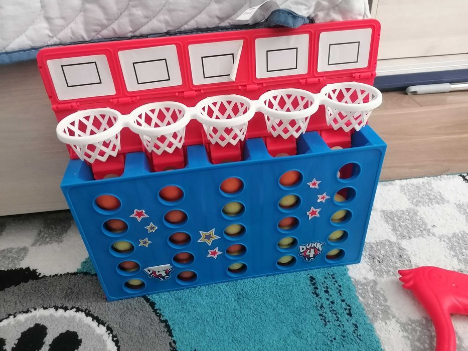 Детски пъзели и играчки