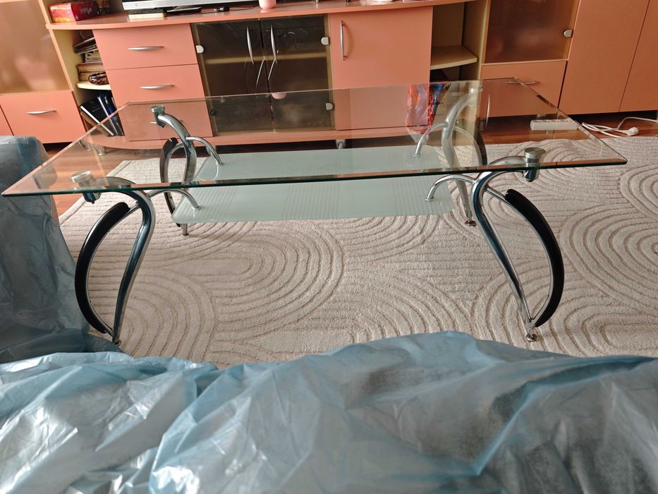 Masuta de sticla cu 2 blaturi din sticla  pentru living