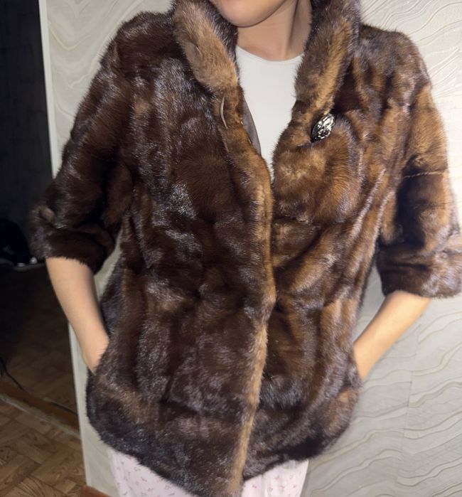 Продам норковую шубу