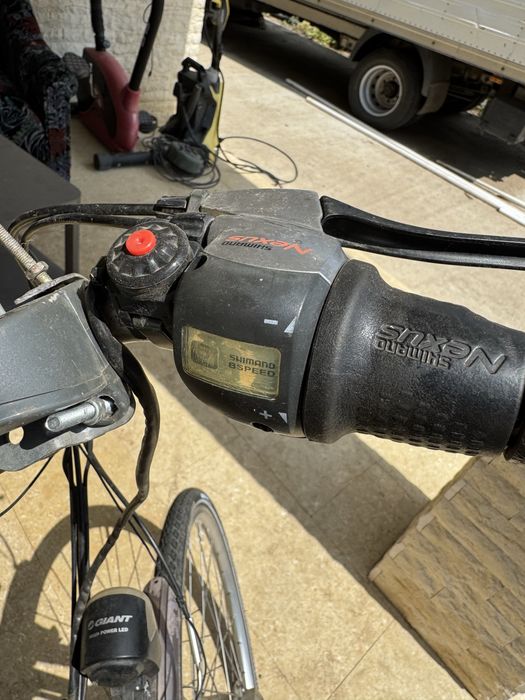 Bicicletă electrică Giant Twist, motor pe roata față, cutie Shimano Nexus 8 viteze, baterie Li-Ion