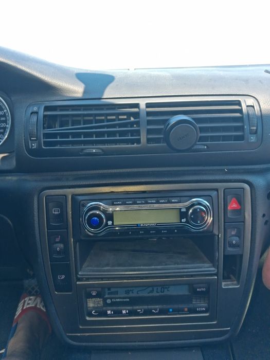 VOLKSWAGEN Passat 2003 — imagine 5
