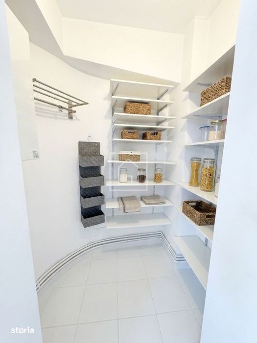 Apartament 4 camere, pivnita, 2 balcoane, 81 mpu Sos Alba Iulia Sibiu
