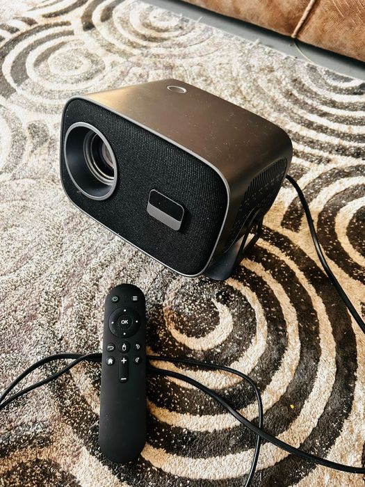 Продам проэктор в хорошем состоянии