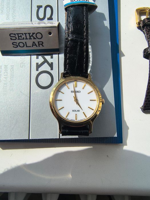 Seiko Solar Quartz Ladies V115