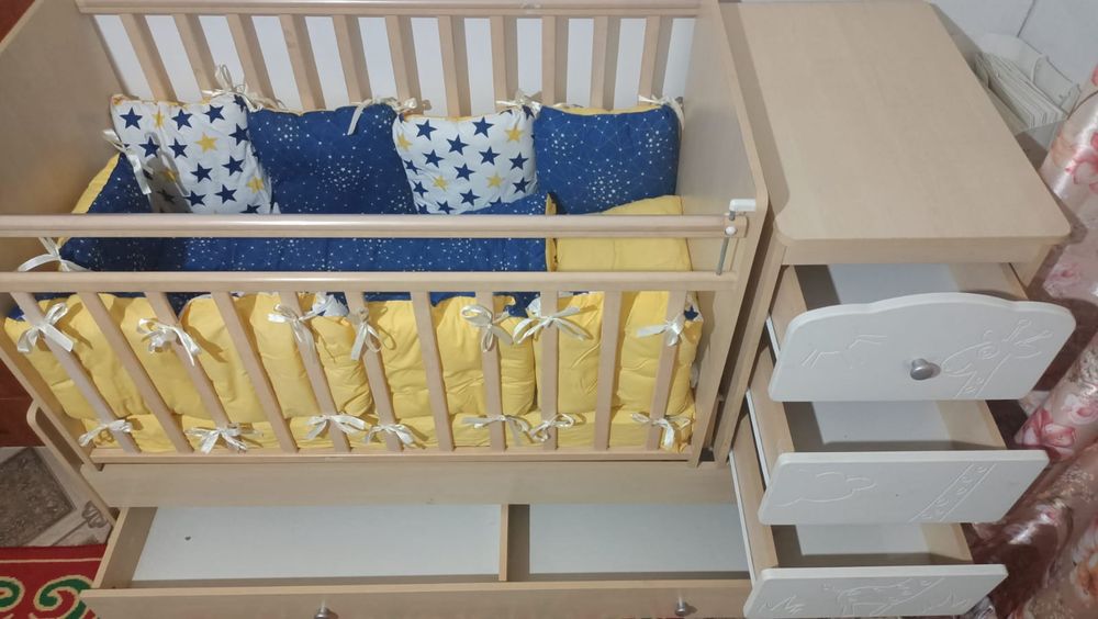 Продам манеж кровать трансформер