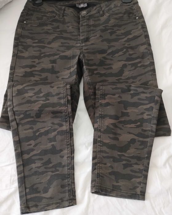 Спортни панталони  Yessica C&A/Xside Каки