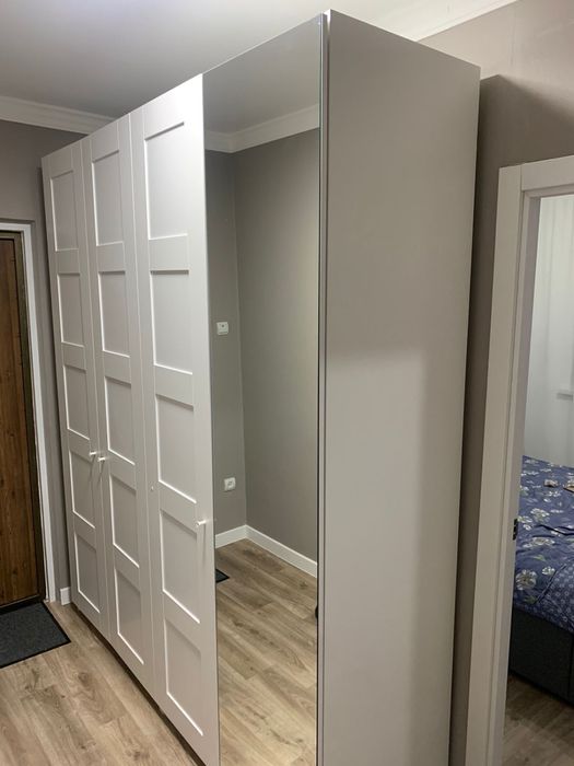 Продам шкаф Икеа новый,пользовались не долго.