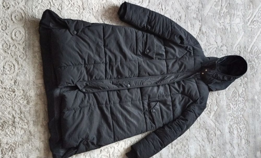 Продам куртку размер 52