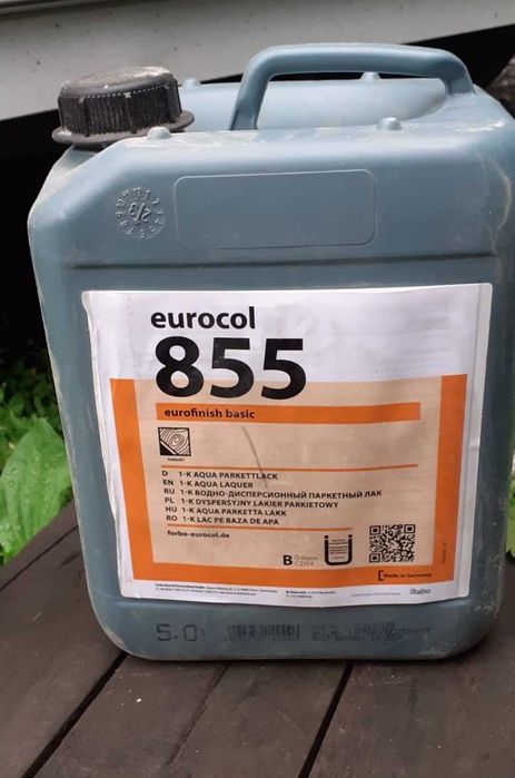 Лак безцветен за естествен паркет на водна основа