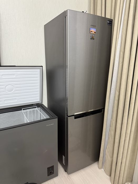 Холодильник Samsung