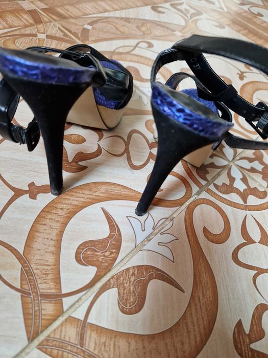 Женская туфли на весну