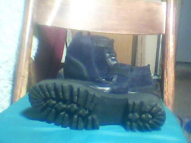 Продава дамски боти-тип Кубинки!