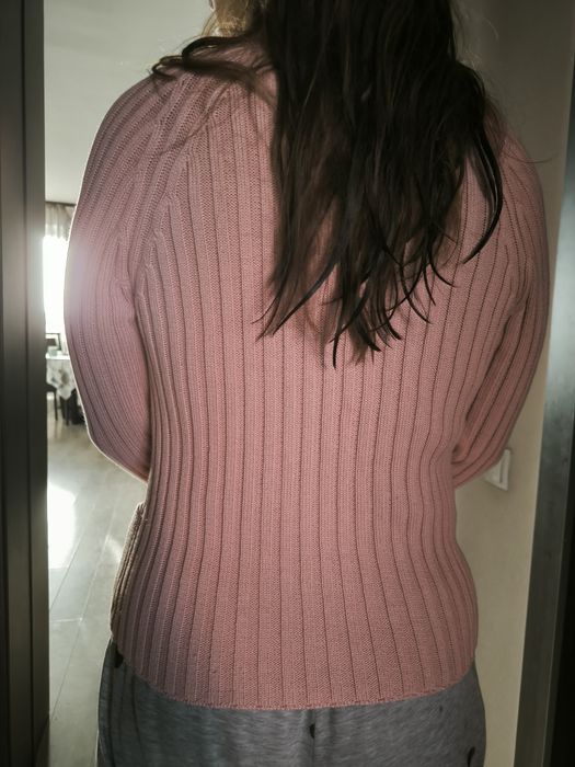 Продам вязаные кофты