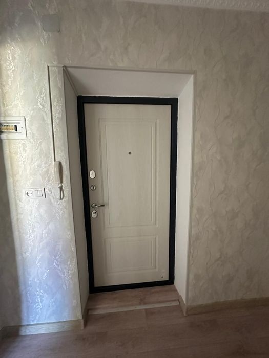 1 комнт кв на втором этаже