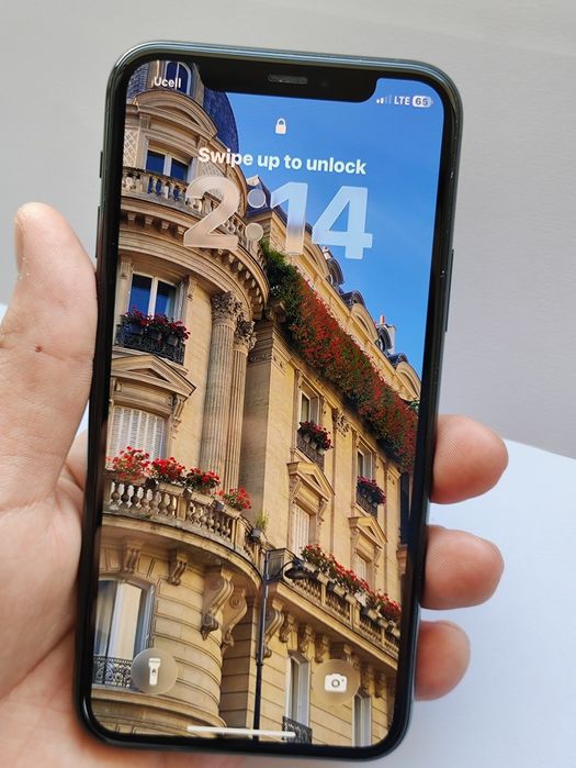 iPhone 11 Pro 64GB — идеальное состояние, комплект