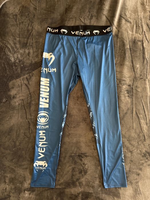 Compleu Venum ( tricou, bluza, pantaloni )