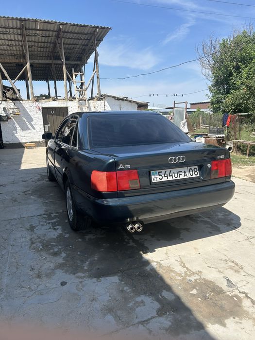 Продаеться Машина А6