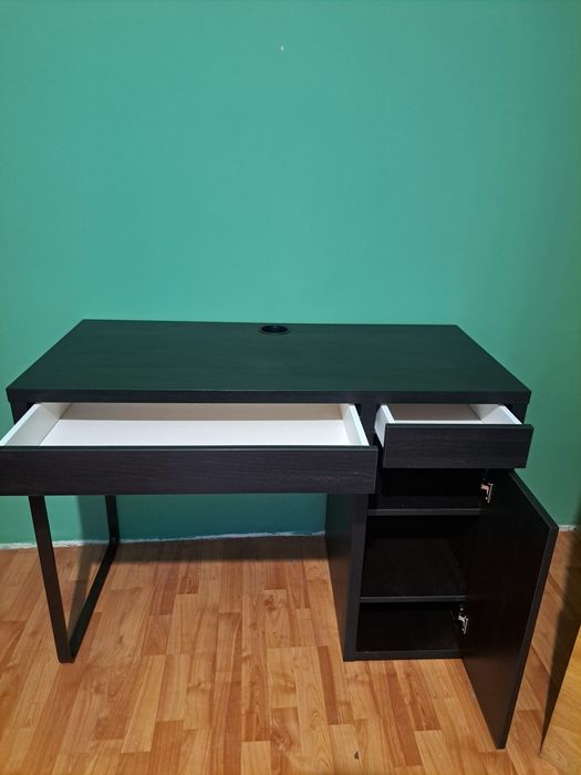 Birou Ikea MICKE negru-maro