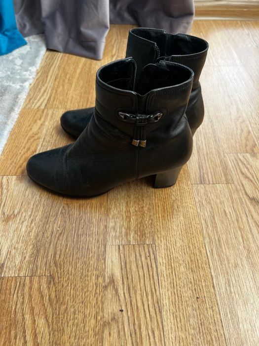 Женские сапоги