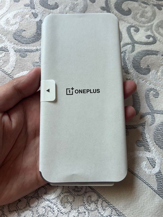 Продам OnePlus 15 16/512 глобал