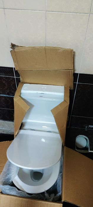 Унитаз новый в упаковке