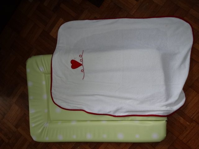 Saltea moale pentru bebelusi