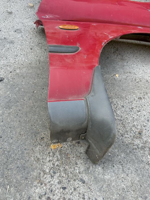 Привозные крылья на мазда 626 птичка