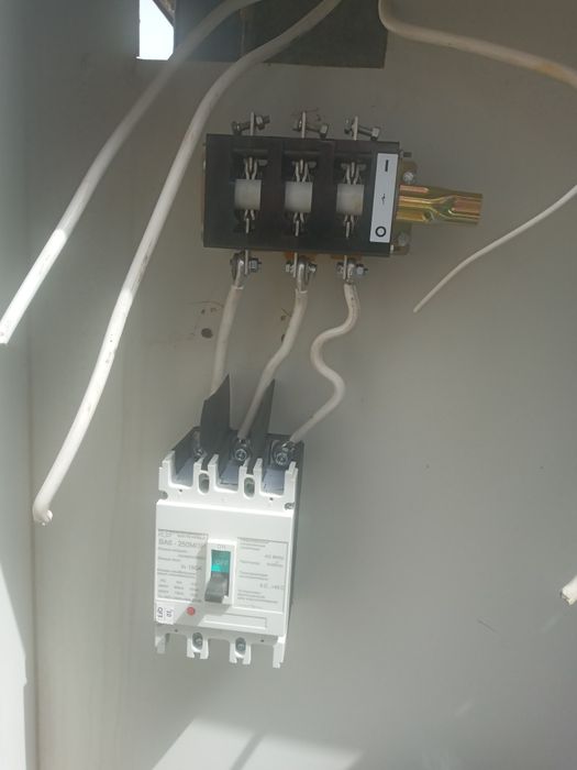 Transfarmator 100 lik srochna sotiladi. Ishlab turgan. Aybi yo'q.