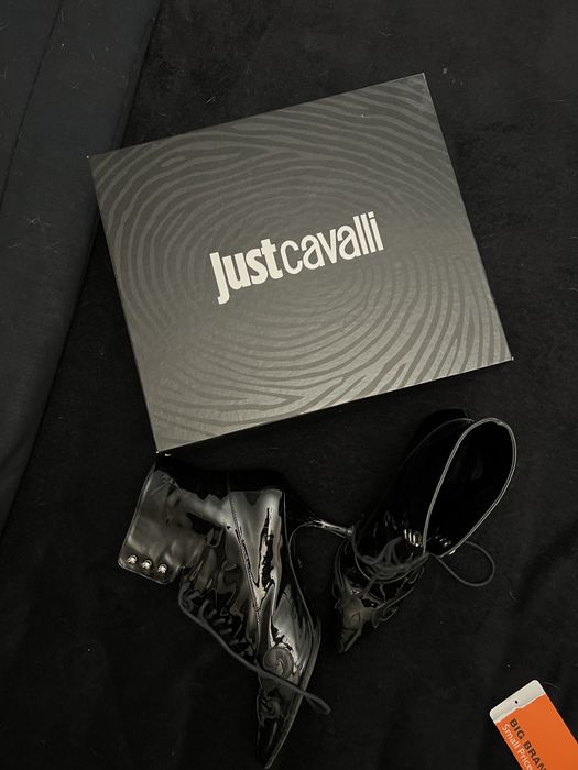 Черни лачени боти  JUST CAVALLI