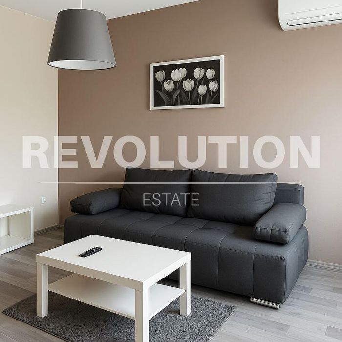 Дава се под наем Двустаен апартамент в Варна, Левски - 68 кв.м за 475 € - Снимка #1