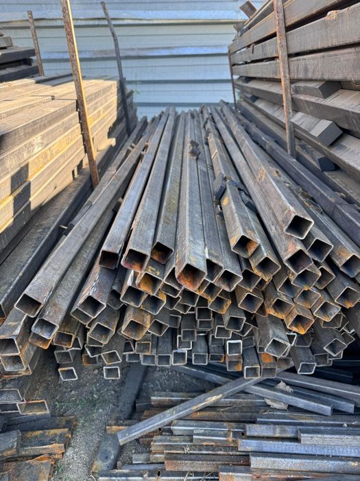 квадратные трубы на стройку