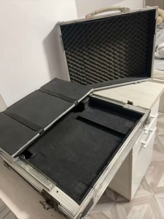 Traktor S2 MK2 + Case – PREȚ BUN, SE VINDE RAPID