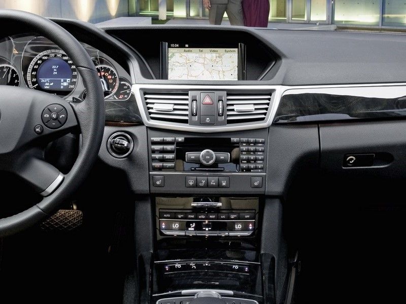 DVD hartă navigație Mercedes E-Class W212 CLS Europa + Romania Full