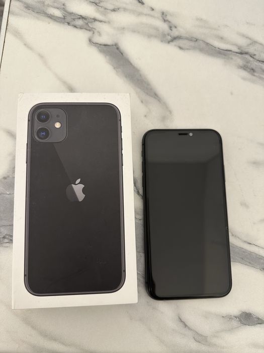 Айфон 11 продаю.