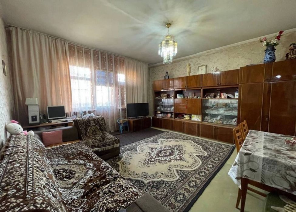 Продается Квартира , Дархан , Метро Хамид Олимджон,2/8/9