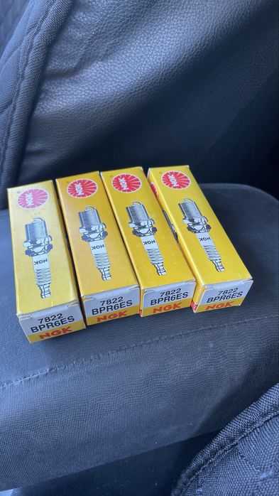 NGK свечи зажигания 21