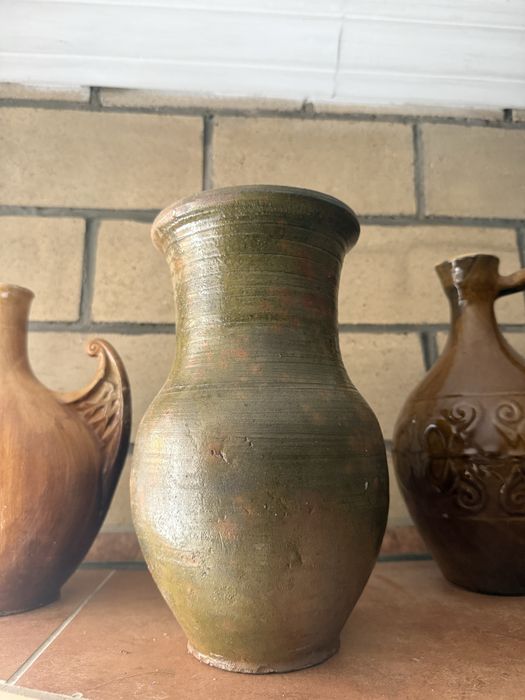 Глиняные кувшины
