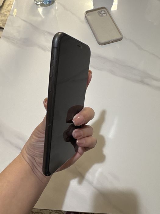 IPhone 11, 128гб