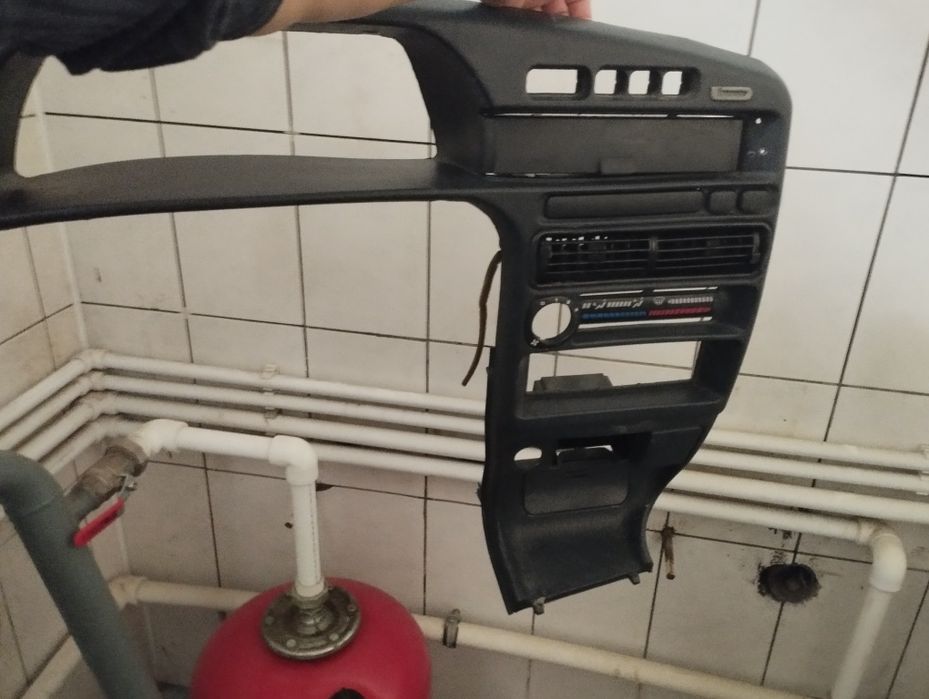 Продам консуль и магнитолу