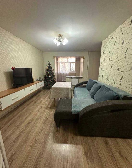 Шота руставели продается 2 комнатная квартира , ориентир bon