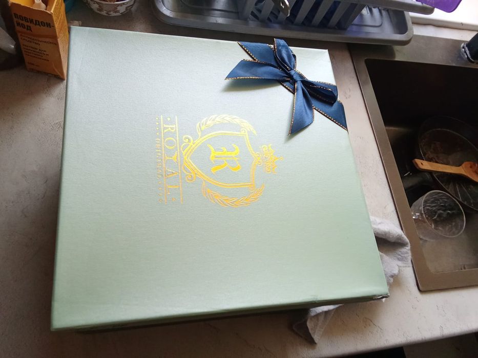 Алма ваза  и поднос новый