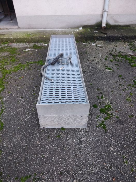 Рампа за кабина MAN 8/150.